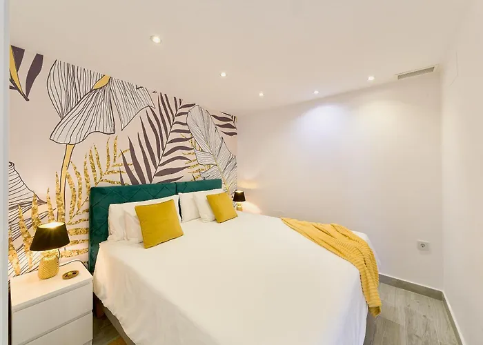 Hola Cozy Penthouse Old Town & * Marbella